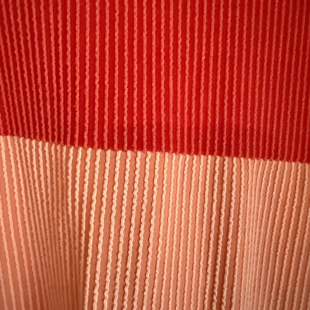 Colorblock Ribbed Sweater - Picture 5 of 6